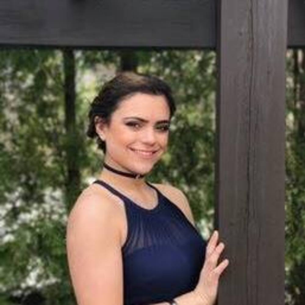 Meet your Posher, Alyson